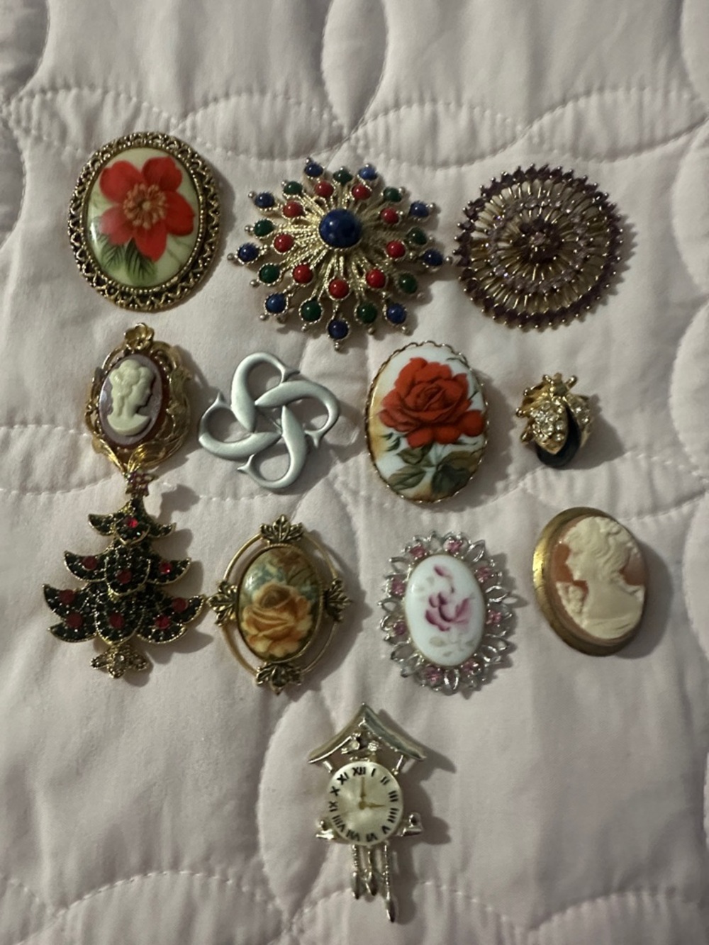 Vintage-Inspired Multi-Design Women’s Brooch Set in Red, Gold, White and Black